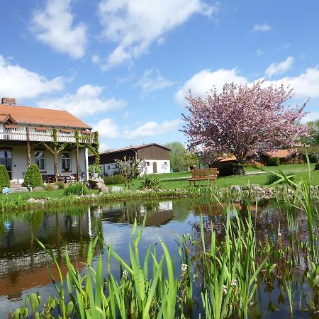 Villa Landhof Kutzin à Vellahn Extérieur photo