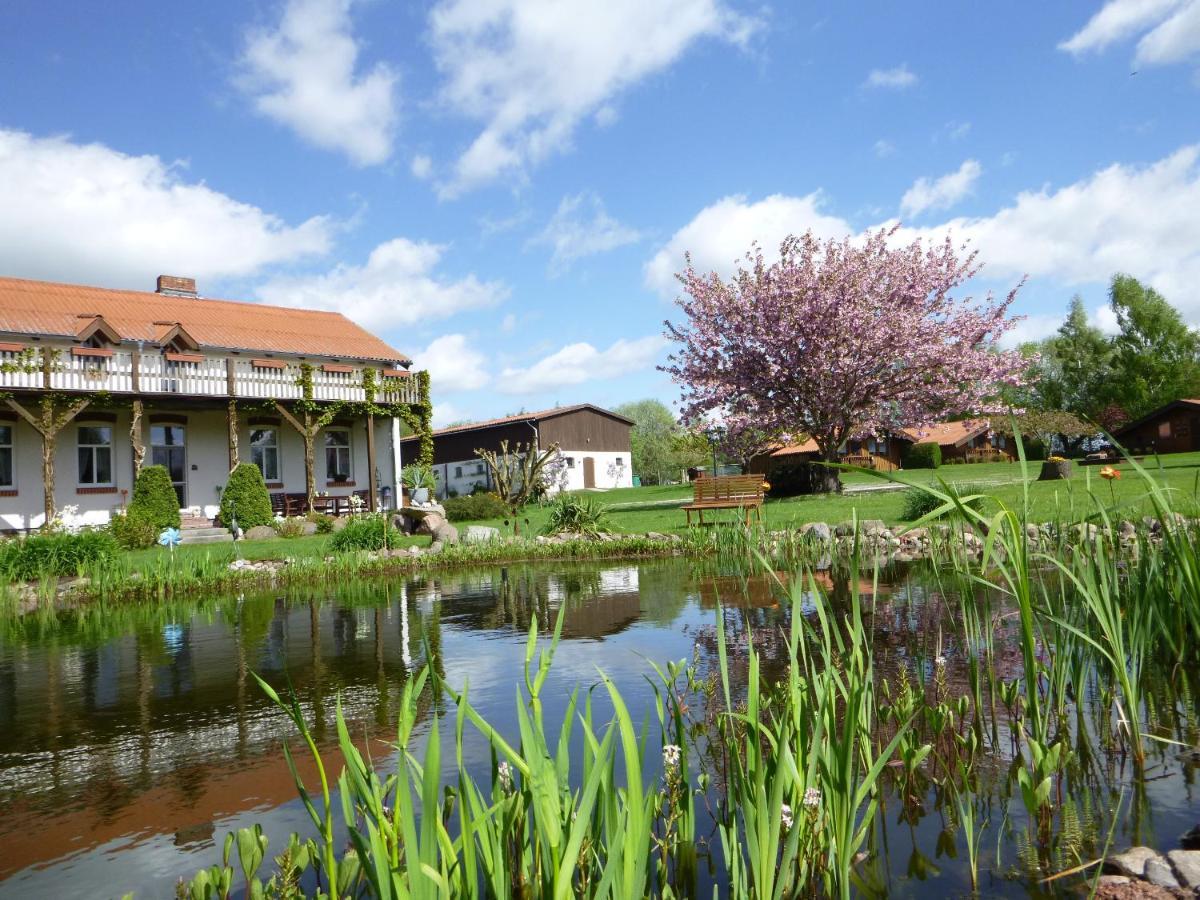 Villa Landhof Kutzin à Vellahn Extérieur photo